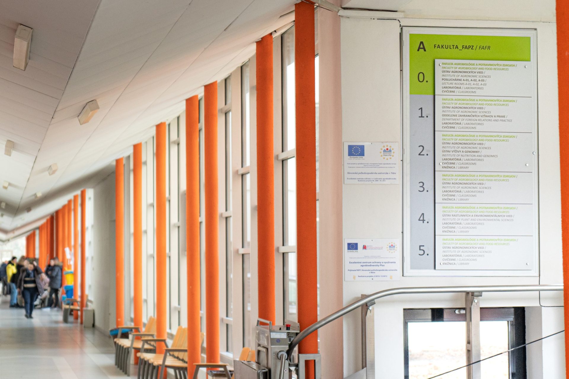 Firemné cedule a informačné značenie