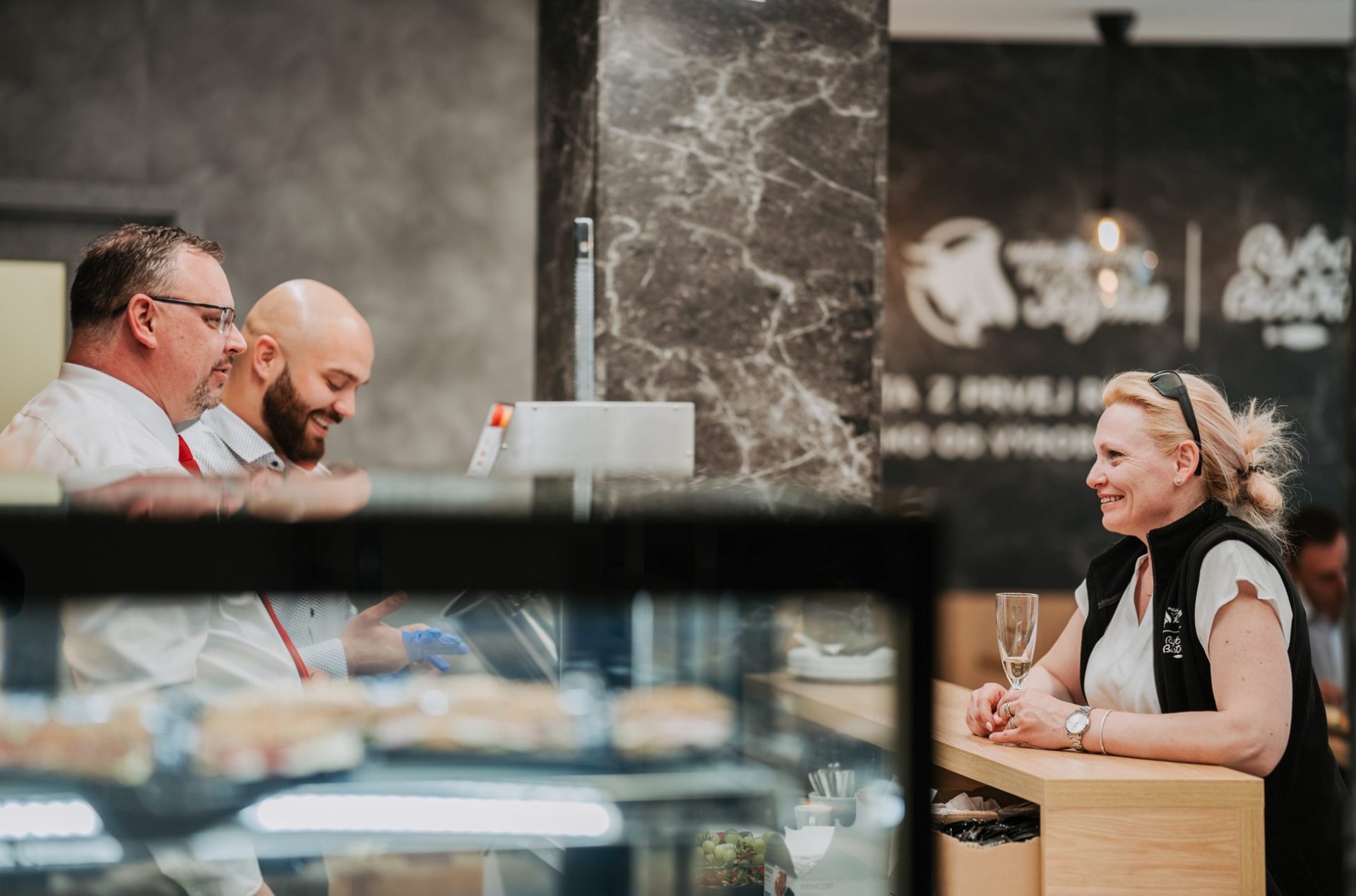 vybavenie predajne potravin