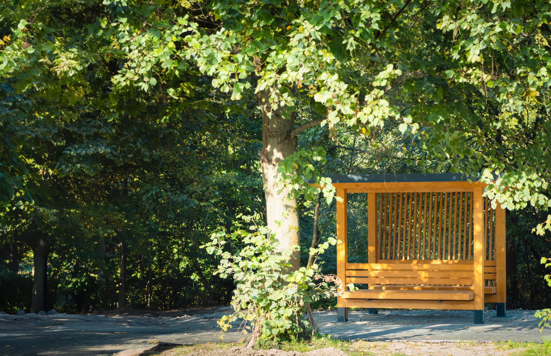 drevený prístrešok