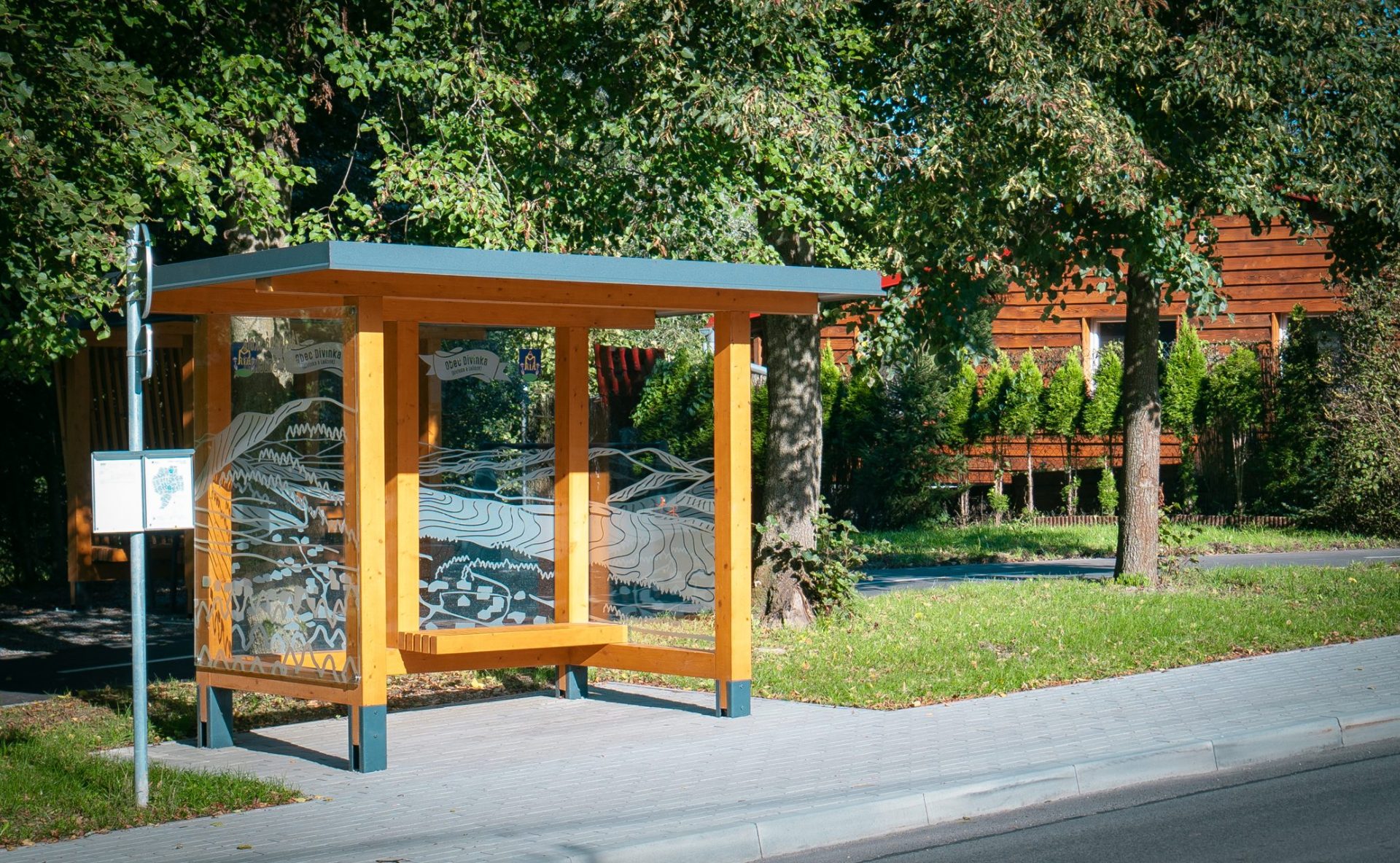 zastávkový prístrešok