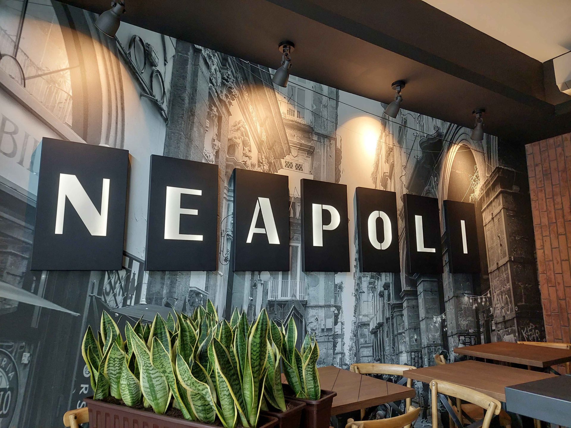 Reklamné tabule - podsvietené písmenká