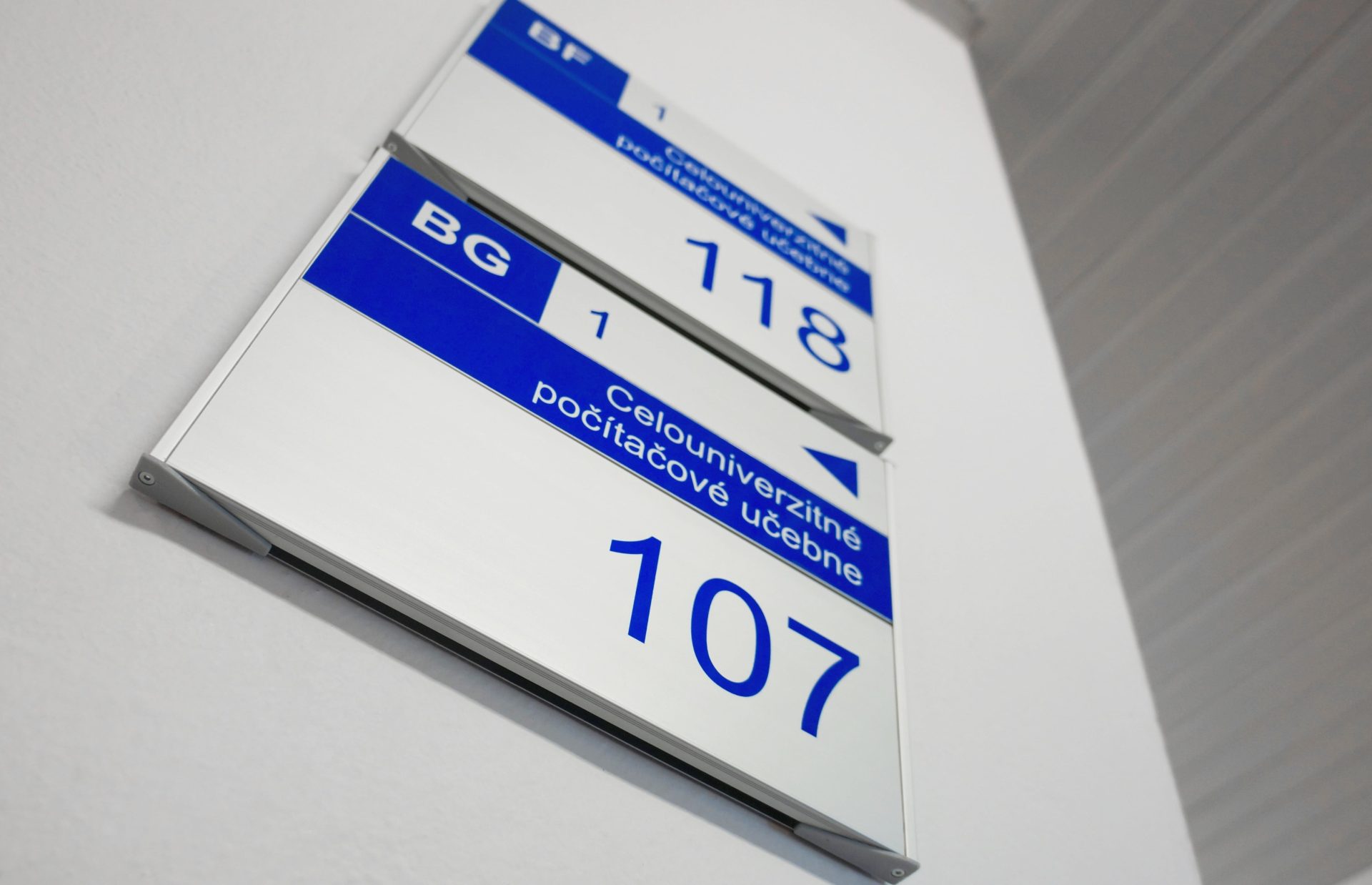 informačné tabuľky - miestnosti