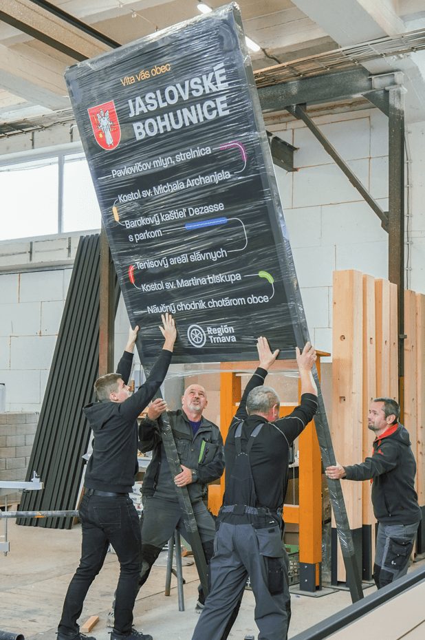 Uvítacia tabuľa pre obec